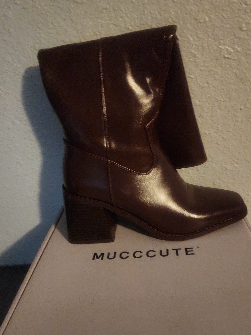 Women's Brown Mid-Calf Winter Boot